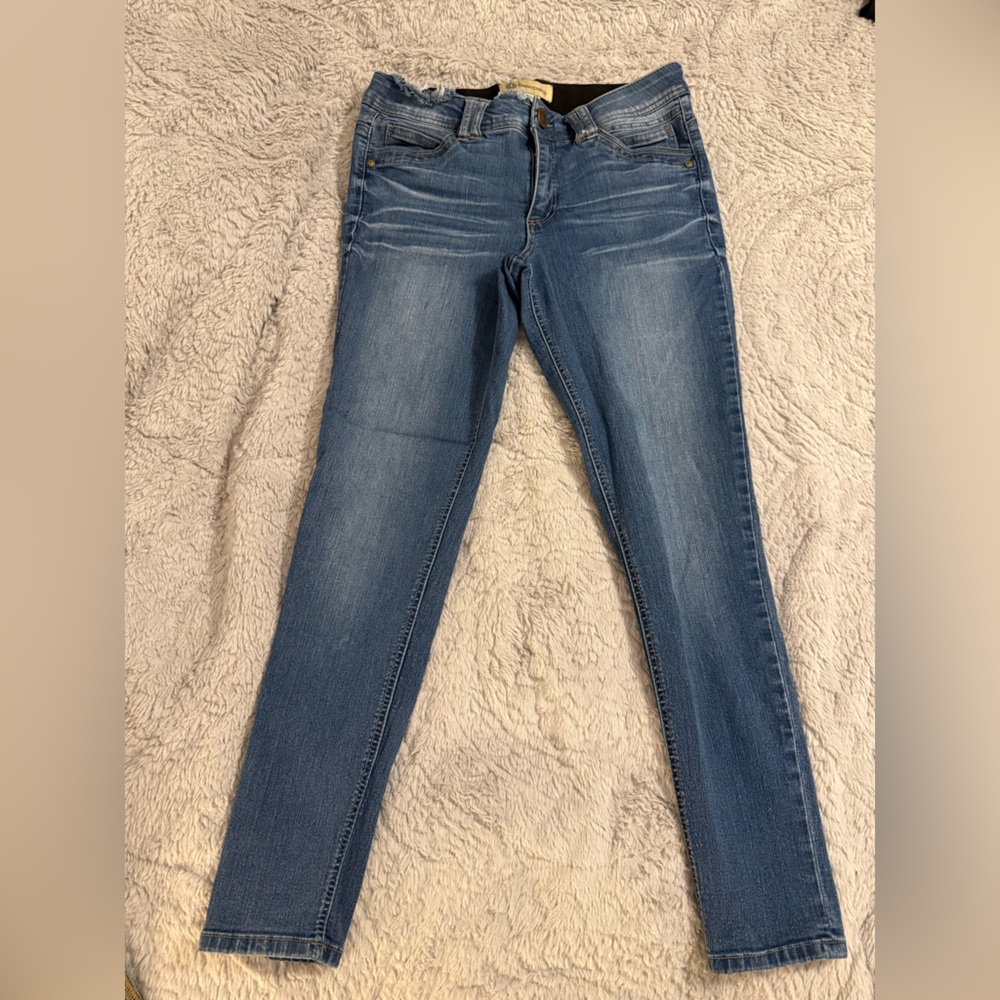 Democracy Women's Skinny Jeans in Light Blue